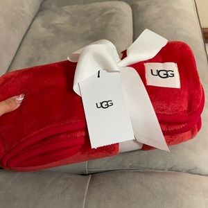 Ugg throw blanket